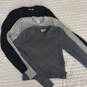 Set of 3 Aritiza TNA HomeStretch cropped ribbed longsleeve